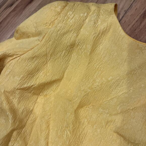 Carolina Herrera Neiman Marcus Yellow 100% Silk Dress Sz 6 Ruffle Hem & Back - Picture 4 of 9